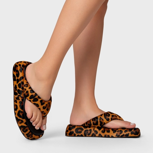Flat Papete Thong Pelo Animal Print Leopard