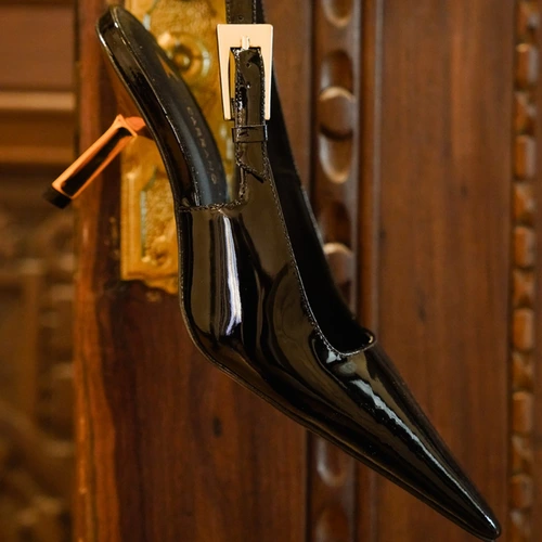 Scarpin Slingback Salto Fino Stiletto Couro Verniz Preto