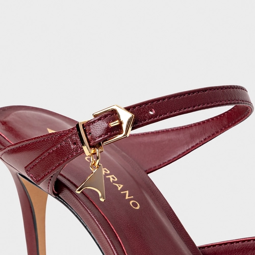 Mule Charm Salto Fino Couro Vinho Mahogany