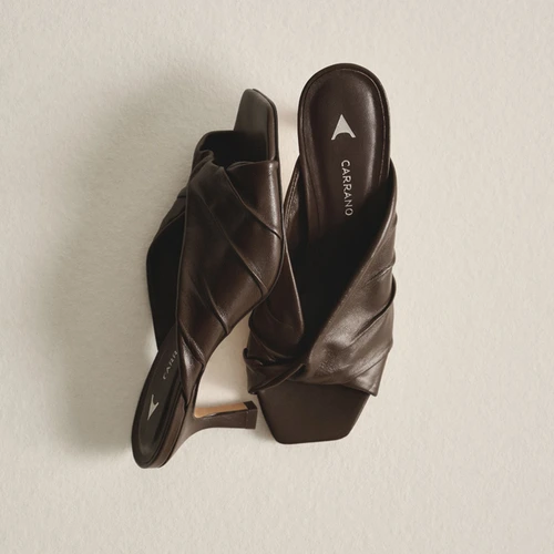 Open Mule Twist Salto Fino Couro Marrom Dark Brown