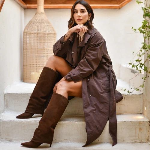 Bota Capa Classic Cano Longo Couro Nobuck Marrom Dark Brown