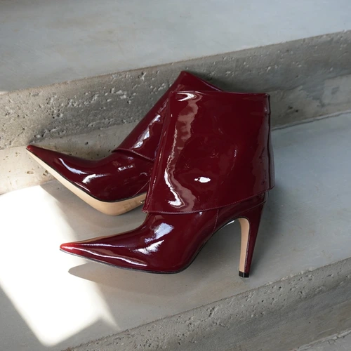 Bota Capa Salto Fino Couro Verniz Vinho Mahogany