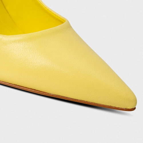 Scarpin Loretta Salto Fino Couro Amarelo Butter