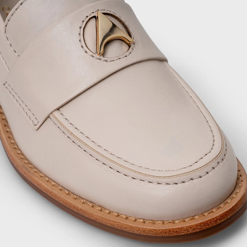 Loafer Simple Couro Off White Cotton