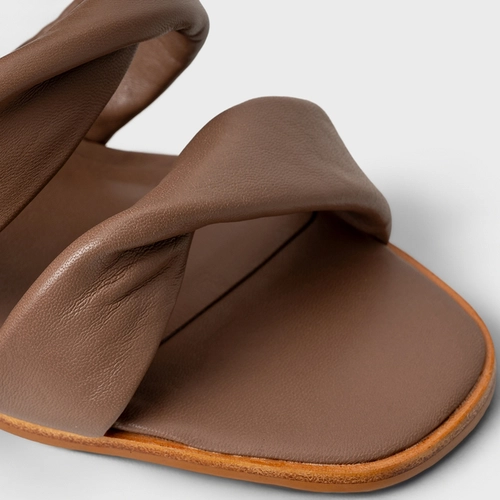 Sandália Twist Lace Knot Salto Bloco Alto Couro Marrom Mocha