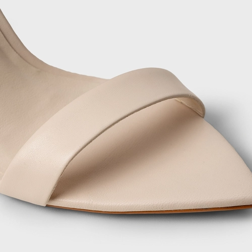 Sandália Timeless Salto Fino Couro Off White Cotton