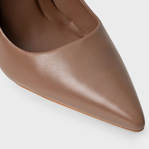 Scarpin Loretta Salto Fino Couro Marrom Mocha