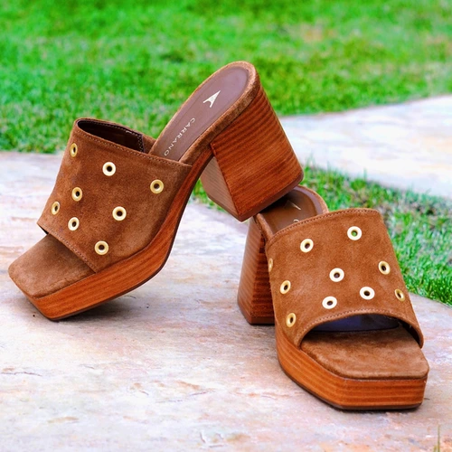 Open Mule Plataforma Mini Ilhós Couro Suede Marrom Saddle