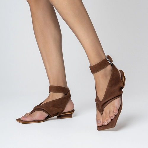 Sandália Thong Ripple Couro Nobuck Marrom Brunette