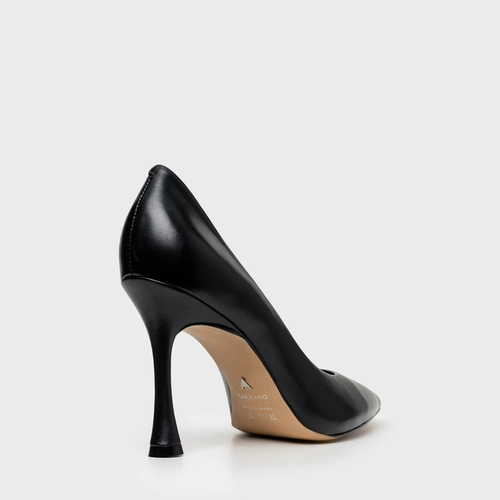 Scarpin Unique Salto Fino Couro Preto