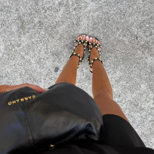 Sandália Balls Recorte Salto Fino Couro Preto