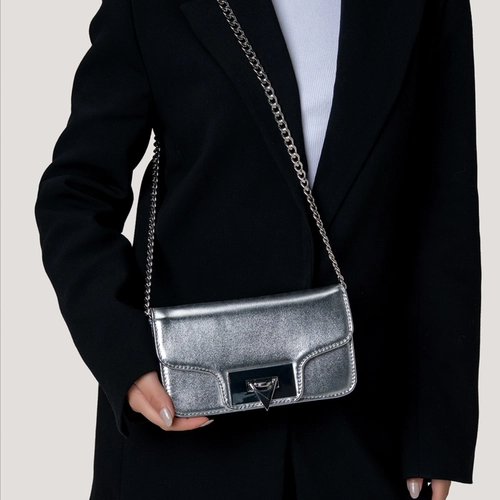 Bolsa Tiracolo Fiorella Pequena Couro Metalizado Prata