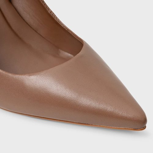 Scarpin Beatriz Salto Fino Couro Marrom Mocha