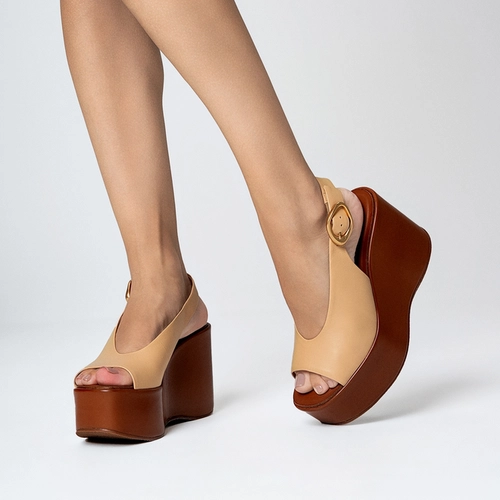 Sandália Buckle Maxi Anabela Couro Bege Porcini