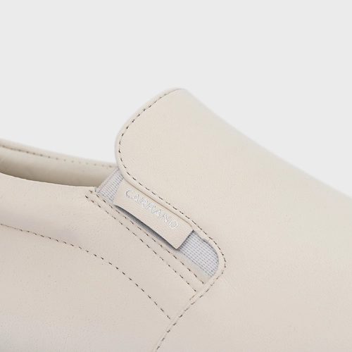 Tênis Slip On Couro Off White Milk