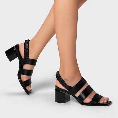 Sandália Triple Tiras Salto Bloco Couro Preto
