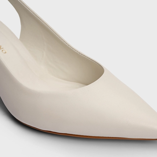 Scarpin Slingback Serena Salto Bloco Couro Off White Milk