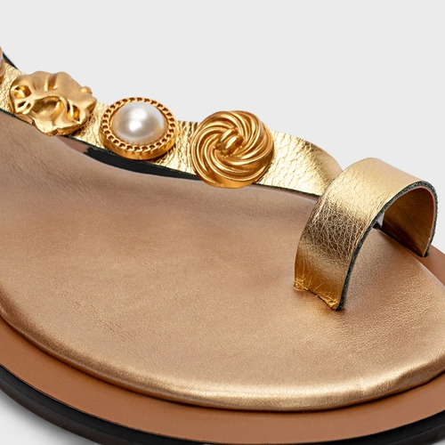 Sandália Flat Mixed Coins Couro Metalizado Dourado