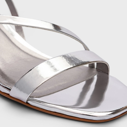 Sandália Basic Salto Bloco Couro Spechio Prata