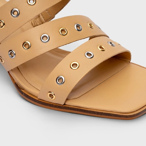 Sandália Triple Ilhós Salto Bloco Couro Bege Porcini