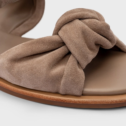 Flat Puffy Twist Couro Suede Bege Beige