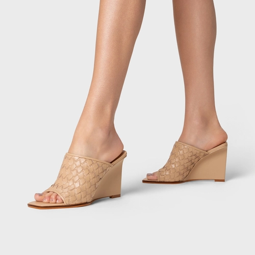 Open Mule Tressê Anabela Couro Bege Ginger