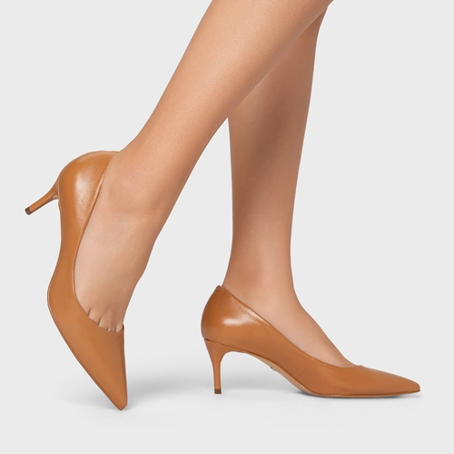 Scarpin Valentina Salto Fino Couro Marrom Desert Camel