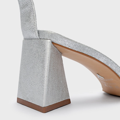 Sandália Holiday Salto Triangle Couro Metallic Prata