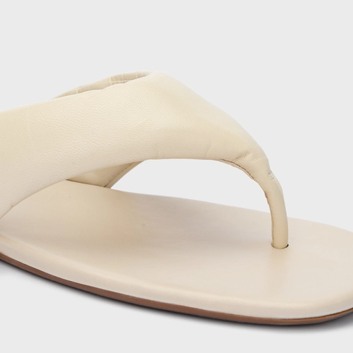 Flat Thong Couro Off White New Cream