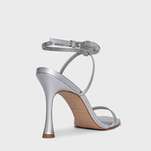 Sandália Cristal Diamond Salto Fino Couro Metalizado Prata