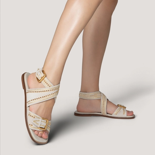 Sandália Flat Boho Multi Studs Couro Suede Off White Osso