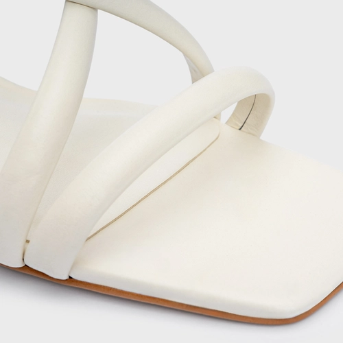 Sandália Tiras Salto Oval Médio Couro Off White Milk