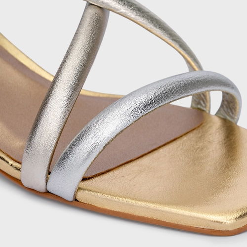 Sandália Tiras Salto Oval Médio Couro Metalizado Mix