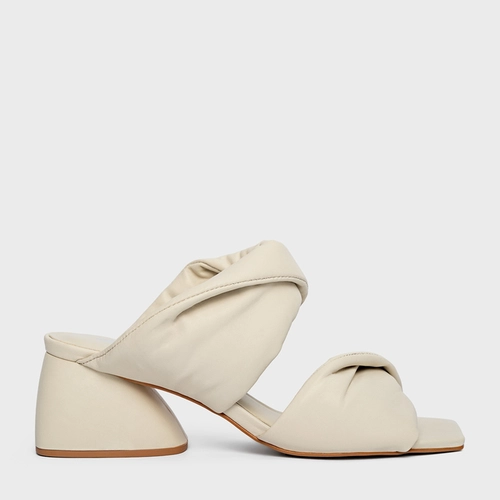 Open Mule Twist Puffy Salto Flare Couro Off White Egg Shell