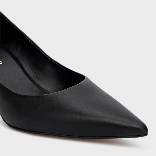 Scarpin Felícia Salto Oval Couro Preto