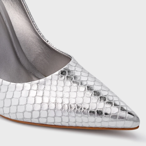 Scarpin Loretta Salto Fino Couro Snake Prata