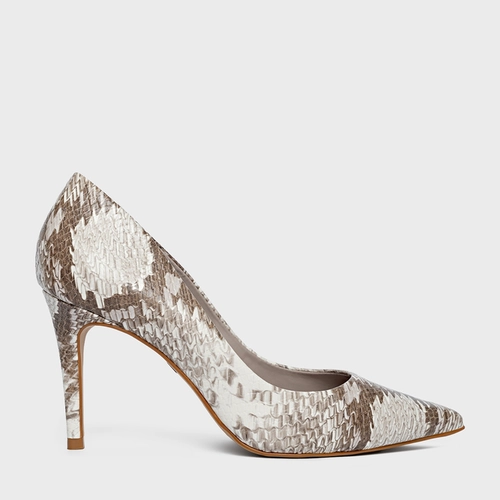 Scarpin Beatriz Salto Fino Couro Animal Print Granite