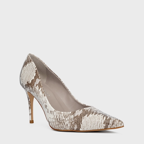 Scarpin Beatriz Salto Fino Couro Animal Print Granite