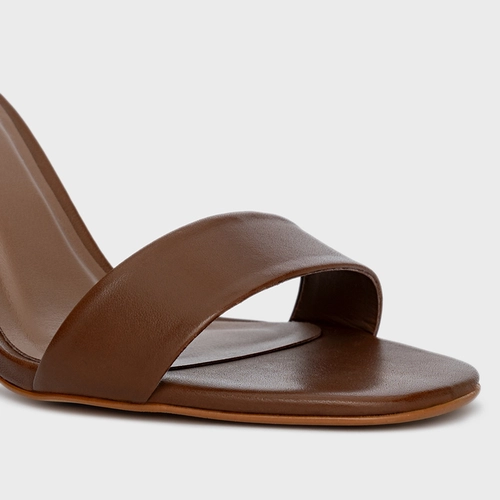 Sandália Classic Salto Bloco Couro Marrom Desert Brown