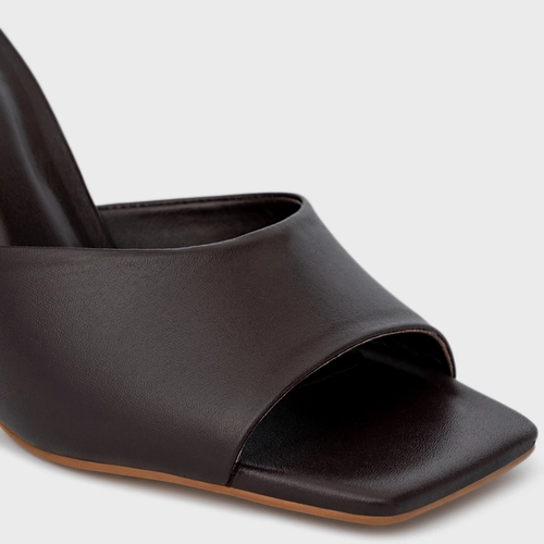 Open Mule Holiday Salto Vírgula Couro Marrom Dark Chocolate