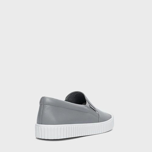 Tênis Slip On Kicks Couro Cinza Loutre