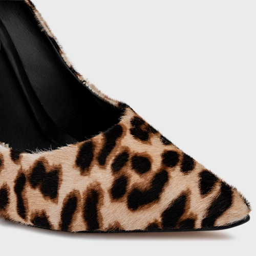 Scarpin Loretta Salto Fino Pelo Animal Print Expresso