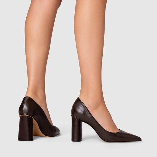 Scarpin Emma Salto Oval Couro Marrom Coconut