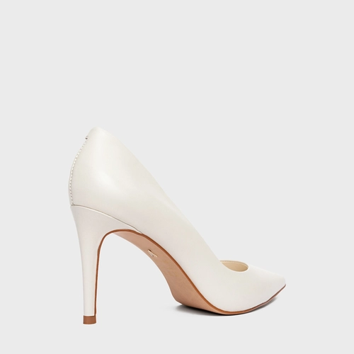 Scarpin Beatriz Salto Fino Couro Off White New Ivory