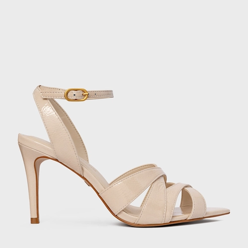 Sandália Tiras Cruzadas Salto Fino Couro Verniz Off White Cotton
