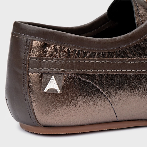 Tênis Low Couro Metalizado Prata Old