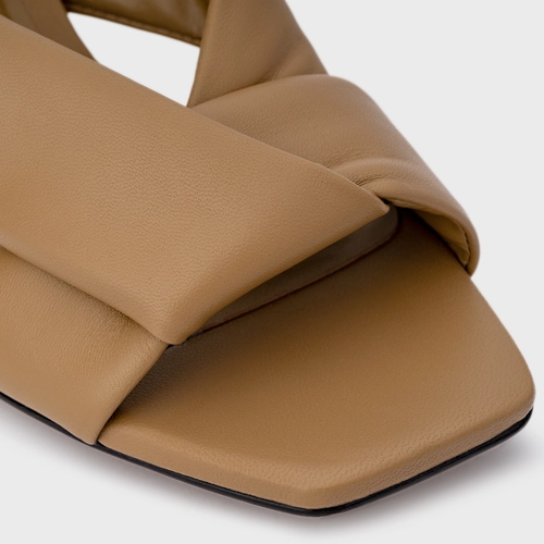 Open Mule Tiras Puffy Salto Fino Couro Bege Almond