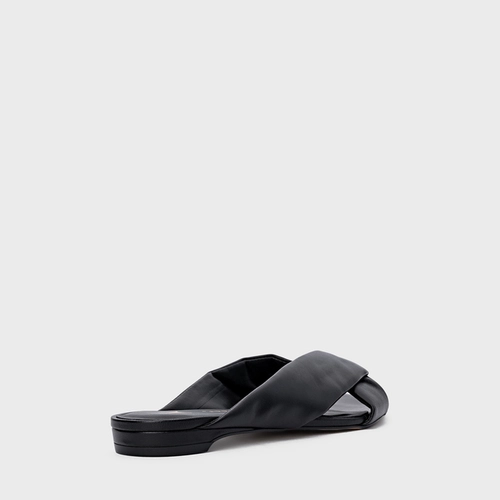 Flat Tiras Puffy Couro Preto