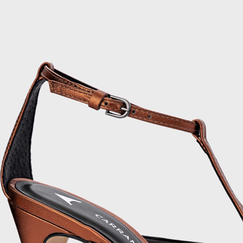 Scarpin Slingback Front Bico Alongado Salto Fino Couro Metalizado Maroon