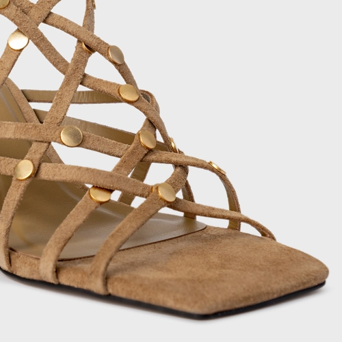 Sandália Tiras Studs Salto Uno Couro Suede Bege Almond